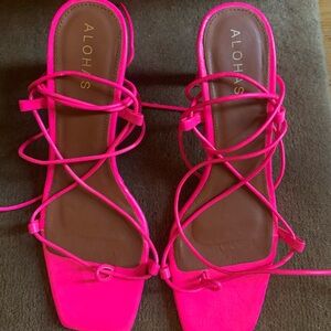 Alohas Women's Pink Strappy Sandals